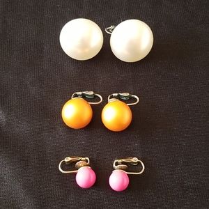 Ball earrings